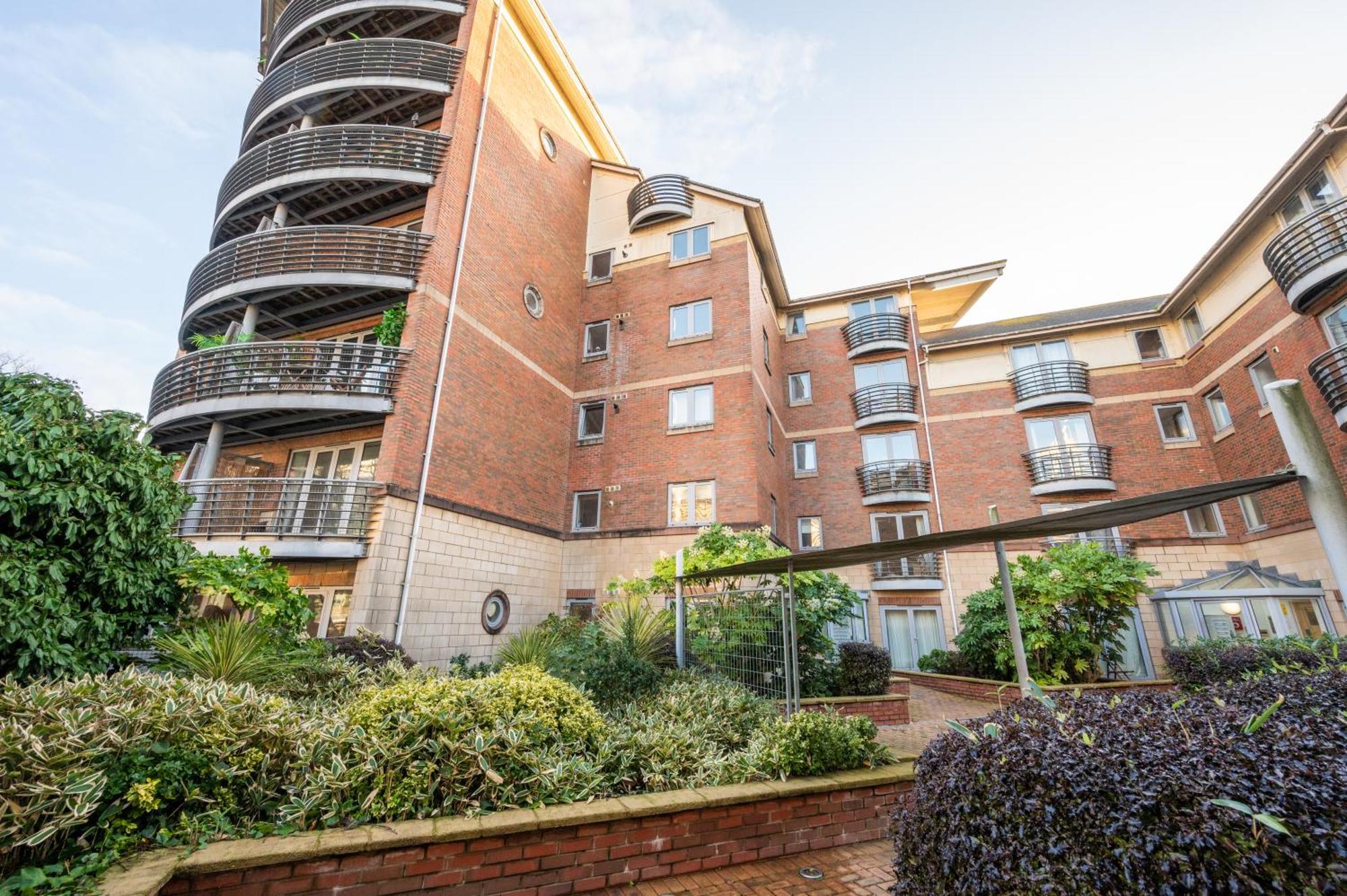 Millennium View By Ty Sa Apartment Cardiff Exterior photo